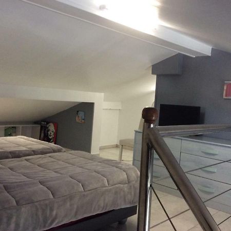Appartement de vacances au 1er étage 45m2 Antibes Esterno foto