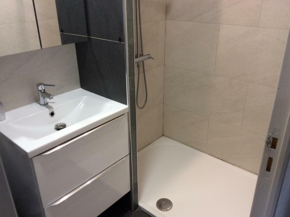 Appartement de vacances au 1er étage 45m2 Antibes Esterno foto