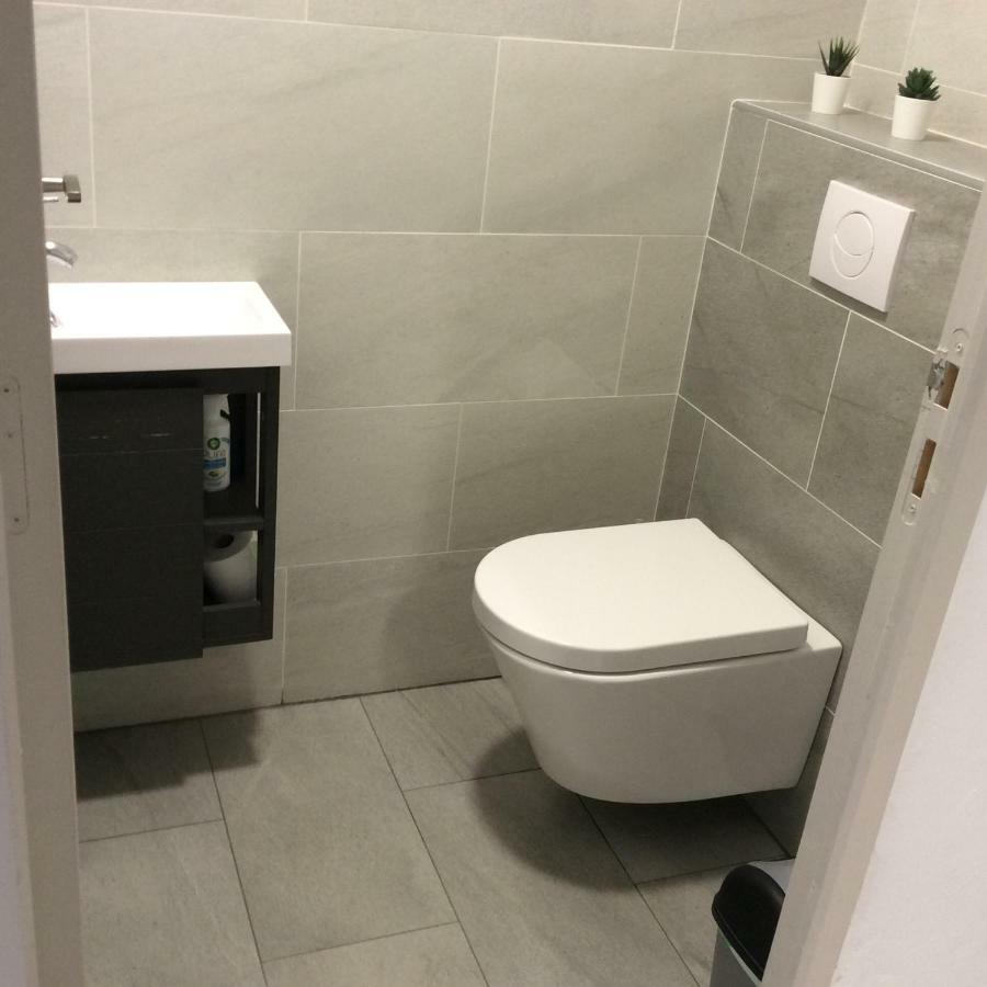 Appartement de vacances au 1er étage 45m2 Antibes Esterno foto